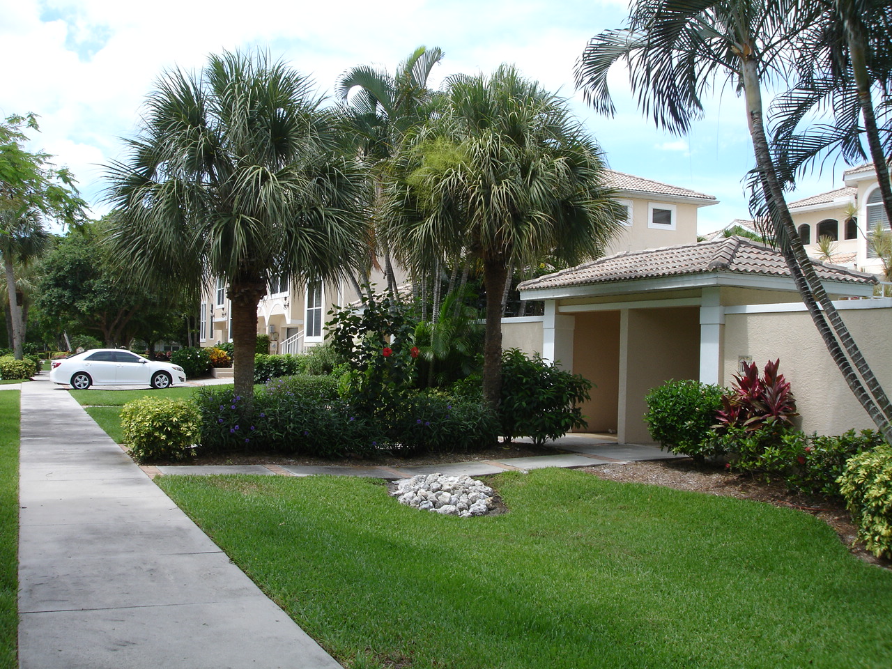 BROADVIEW VILLAS at OLDE NAPLES SOUTHEAST Real Estate NAPLES Florida Fla Fl